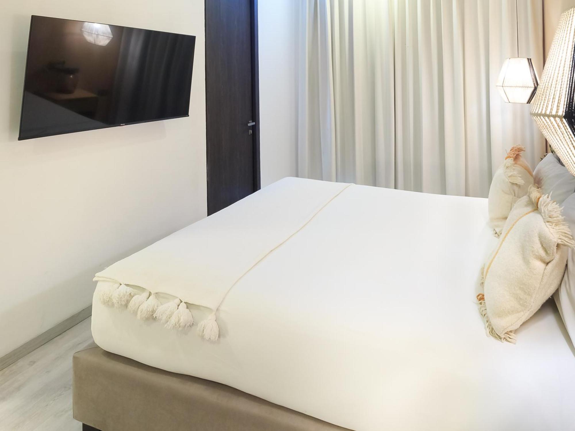 Tribu Sonata With Pool Apartment Гуадалахара Екстериор снимка